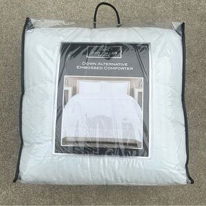 NEW Amy Miller Down Alternative Embossed Comforter White/Ivory Color King Size